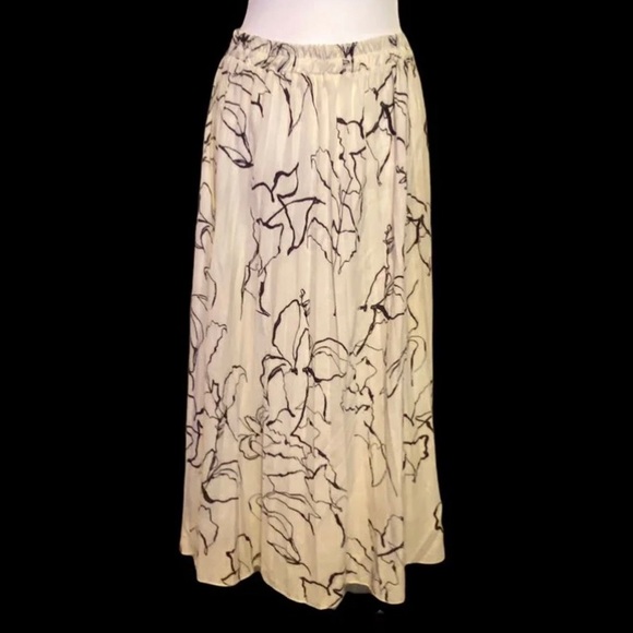 Alice blue - Long Black / Off White Skirt - LINING - Discounted Shipping! - Picture 2 of 7